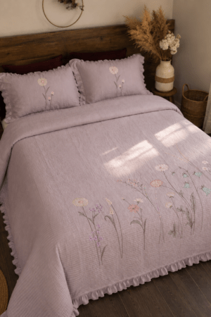 LILAC | EMBROIDERED BEDCOVER SET | KING SIZE