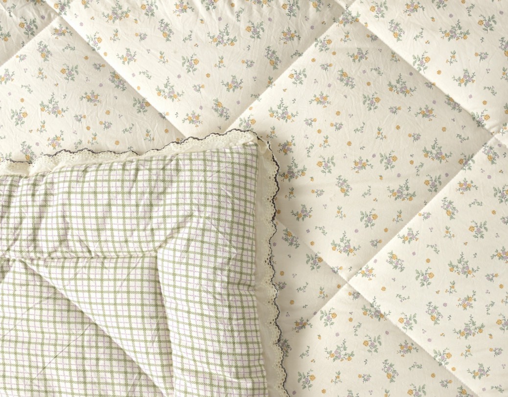PINTEREST BEDDING | KING SIZE | CHICKEN LACE | 4 PIECE SET | IVORY & CHECKS - Image 2