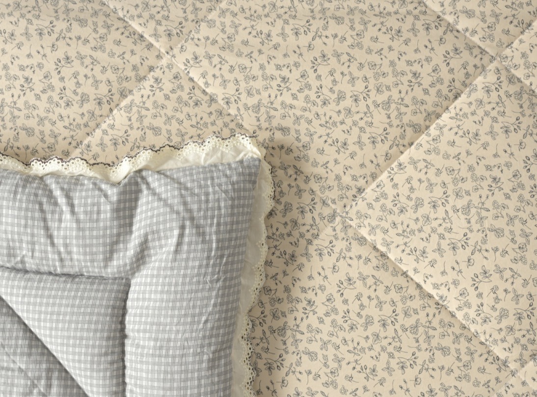 PINTEREST BEDDING | KING SIZE | CHICKEN LACE | 4 PIECE SET - Image 2
