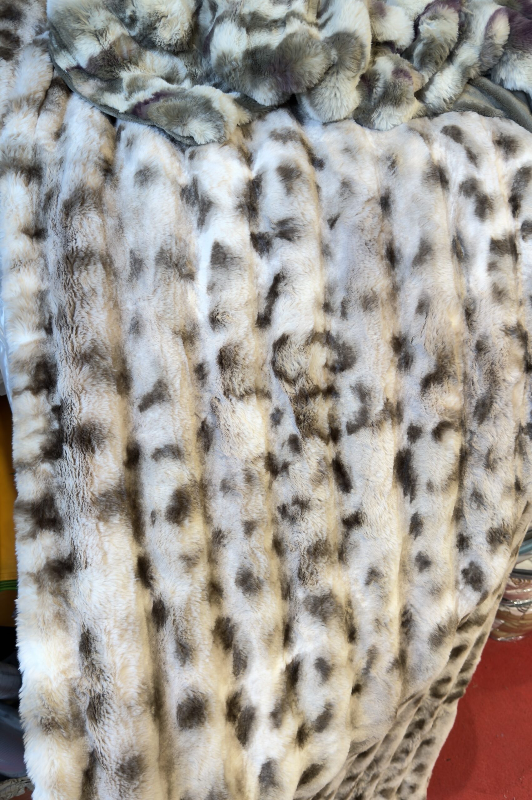 ANIMAL PRINT | FUR BLANKET / COVER | DOUBLE BED | SOFTEST FUR - Image 2